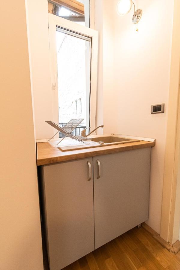 Residence 48 Beautiful Building Within Moments From The Old Town Of Brasov Bagian luar foto