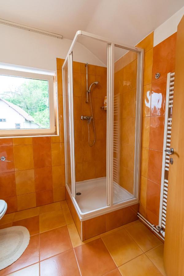 Residence 48 Beautiful Building Within Moments From The Old Town Of Brasov Bagian luar foto