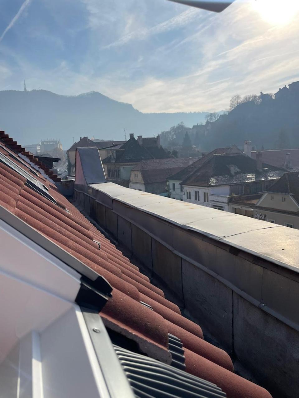 Residence 48 Beautiful Building Within Moments From The Old Town Of Brasov Bagian luar foto